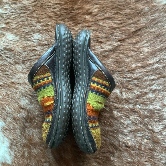 BORN MULTI COLORED WOOL CLOGS - Picture 2 of 6